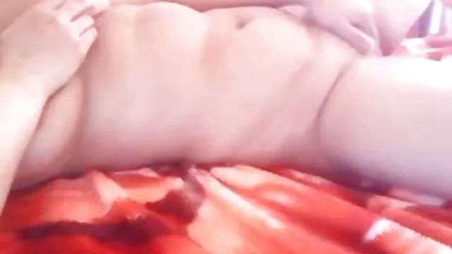 लाल का उपयोग करता अंग्रेजी ब्लू फिल्म बीपी है पट्टा पर और गड़बड़, सींग का बना फूहड़ लुसी