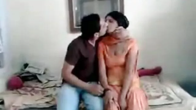 सुंदर लड़की उसे छेद खेलने के लिए प्यार करता सेक्सी बीपी फिल्म अंग्रेजी है