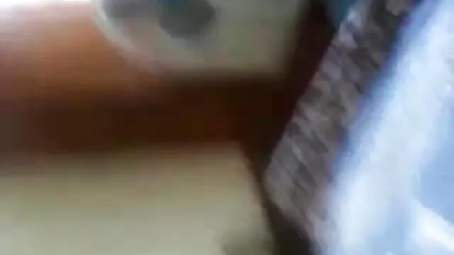बिगटिट्स 4 बिगकॉक खिलौना + सेल्फी स्टिक + फैन हैंडल के साथ गीली चूत सेक्सी फिल्म बीपी फिल्म में खेलता है