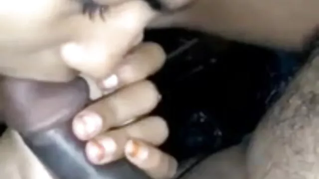 चिंता न करें, यह सेक्सी फिल्म इंग्लिश बीपी मालिश काम करती है