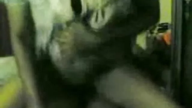 सींग हिंदी फिल्म बीपी सेक्सी का बना हुआ मुर्गा चूसने, युआ