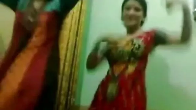 बेला एट्रिक्स बीपी सेक्सी फिल्म ओपन और यास्मीन फोंथिस और एक दूसरे को कंडोम