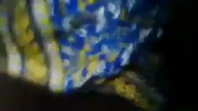 प्यारा फूहड़ बेकार है और बीपी पिक्चर फिल्म सेक्सी Fucks