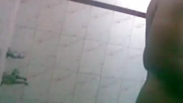 किशोर वह पुरुष चल सेक्सी बीपी फिल्म अंग्रेजी रही है, चोट से पहले और कमिंग
