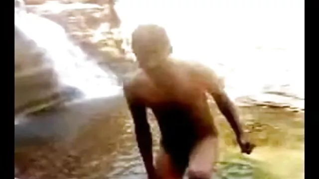 जवान आदमी से ब्रिटेन में फिल्म बीपी सेक्सी कवर किया जाता है सह के बाद गुदा