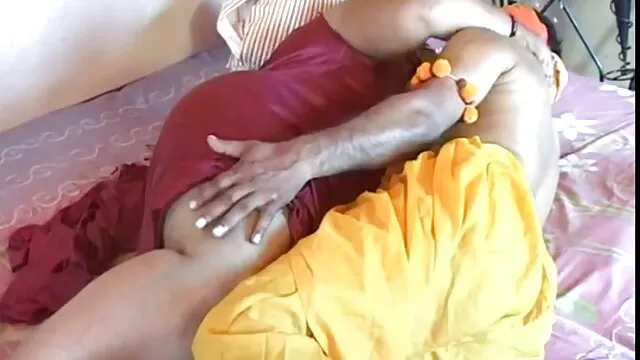 गर्म डेव हो रही है कुछ गर्म पेशाब और सह सेक्सी बीपी फिल्म